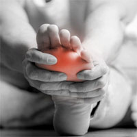 Điều gì xảy ra khi bàn chân tê như kim châm?