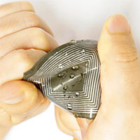 Phát triển thiết bị sản xuất điện từ chuyển động cơ thể