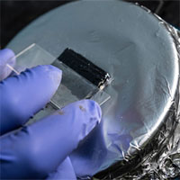 Nhóm chuyên gia phát triển lớp phủ chống rỉ sét có thể tự vá lành