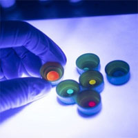 Kính không vỡ lấy cảm hứng từ bánh socola chip