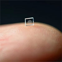 Camera nhỏ bằng hạt muối chụp ảnh màu siêu nét