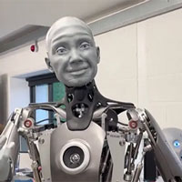 Robot có biểu cảm khuôn mặt giống người thật