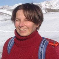 Cô gái sống trong hang 130 ngày để chứng minh thời gian không tồn tại, kết quả khiến các nhà khoa học sửng sốt!