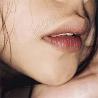 Con gái mắc bệnh phụ khoa thường có 3 triệu chứng nổi quanh miệng, số 2 nhiều người dễ gặp phải
