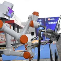 Trung Quốc ra mắt trạm xăng tự động 100% đầu tiên
