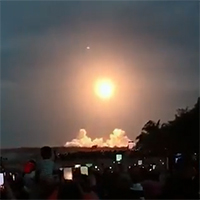 Netizen chia sẻ video Mặt trời nhân tạo được đưa lên bầu trời ở Trung Quốc, sự thật là gì?