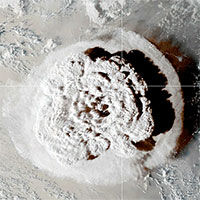 Núi lửa phun trào ở Tonga tương đương hàng trăm quả bom nguyên tử