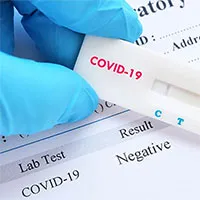 Lý do nhiều người test Covid-19 âm tính dù xuất hiện triệu chứng