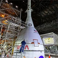 NASA chuẩn bị phóng tàu bay vòng quanh Mặt trăng