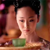 Vì sao các cung nữ tranh nhau "rửa lỗ rồng" hoàng đế mỗi ngày?