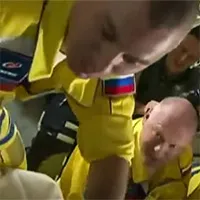 Phi hành gia Nga mặc trang phục màu cờ Ukraine đi lên ISS?