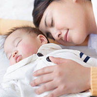 Trẻ ngủ với ai hôm nay sẽ quyết định vận mệnh của chúng sau này, cha mẹ cần chú ý