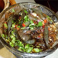 Đặc sản tôm "say rượu", khách yếu tim không dám "động đũa" ở Trung Quốc