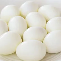 Làm nguội trứng luộc bằng nước lạnh có sao không?