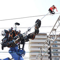 Nhật chế tạo robot xây dựng khổng lồ điều khiển bằng thực tế ảo, ngầu như các Jaeger trong Pacific Rim