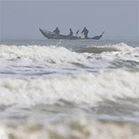 Vùng áp thấp có khả năng mạnh lên thành áp thấp nhiệt đới trên Biển Đông