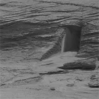 NASA phát hiện "cánh cổng" kỳ lạ trên sao Hỏa, có phải nơi ẩn náu được tìm thấy?