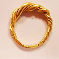 Phát hiện nhẫn Viking 1.200 tuổi làm bằng vàng ở Na Uy