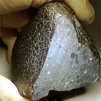 Người Đẹp Đen rơi xuống Sahara: Phần 