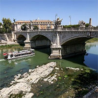 Hé lộ kho báu ở Rome sau trận hạn hán nghiêm trọng
