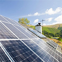 Tại sao nắng nóng không mang lại điện mặt trời kỷ lục?