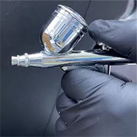 Australia phát triển thành công bình xịt kháng khuẩn và virus