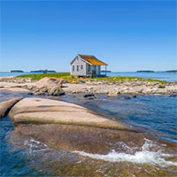 Hòn đảo tư nhân chỉ bán cho những ai dám ở lại một đêm