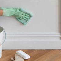 Cách làm sạch tường trắng