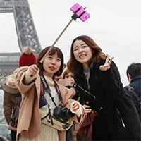 Lý do du khách buồn nôn và bị ảo giác khi đến Paris