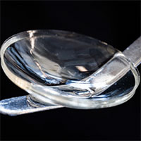 Giác mạc có chiết xuất từ da lợn có thể phục hồi thị lực cho người mù