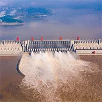 Vì sao đập thủy điện lớn nhất thế giới chưa bao giờ hoạt động hết công suất, dù đã sử dụng hơn 10 năm?