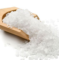 Thêm muối vào thức ăn có thể làm giảm hơn hai năm tuổi thọ