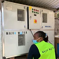 Máy tạo nước từ không khí tại Kenya