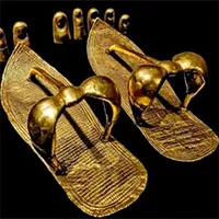 Chiêm ngưỡng đôi dép bằng vàng của vua Tutankhamun