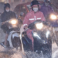 Miền Bắc nắng nóng từ sáng sớm, sắp đón trận mưa lớn