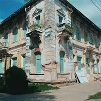 Lạc bước vào tòa dinh thự bỏ hoang 137 tuổi bề thế nhất vùng thời xưa