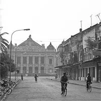 Xúc động với loạt ảnh đen trắng về Hà Nội năm 1989