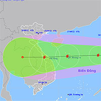 Bão Noru di chuyển rất nhanh, hướng về miền Trung