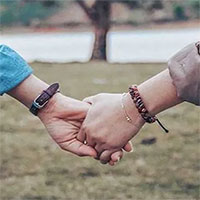 Hormone Oxytocin có thể giúp giảm căng thẳng, lo lắng trước đám đông