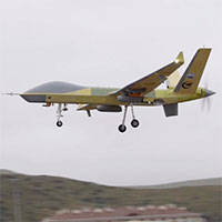 Trung Quốc thử nghiệm UAV tạo mưa trên cao nguyên Thanh Tạng