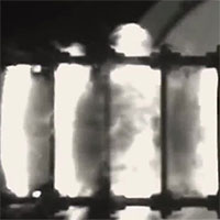 NASA thử nghiệm bắn đạn vào lá chắn thiên thạch