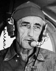 Ai đã phát minh ra áo lặn linh động?