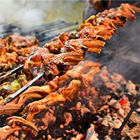 Tại sao con người ăn thịt?