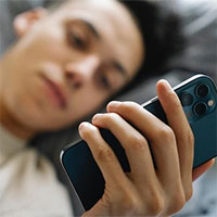 Nghiên cứu mới: Nghiện điện thoại thông minh làm giảm khả năng sáng tạo