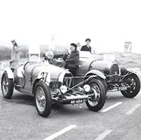 Những bức ảnh siêu hiếm về xe Bugatti trong những năm 1920 và 1930