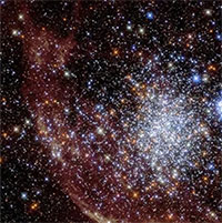 NASA chia sẻ hình ảnh ngoạn mục về cụm sao cầu 100 triệu năm tuổi