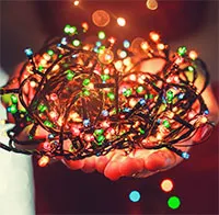 Đèn trang trí trong ngày lễ Tết có thể gây hại cho sức khỏe sinh sản