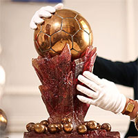 Cận cảnh Siêu quả bóng vàng, giải thưởng mà Messi được đề nghị trao