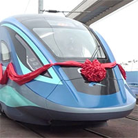 Xuất xưởng tàu đô thị chạy bằng hydro đầu tiên