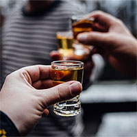 Thời gian có thể lái xe an toàn sau khi uống rượu, bia